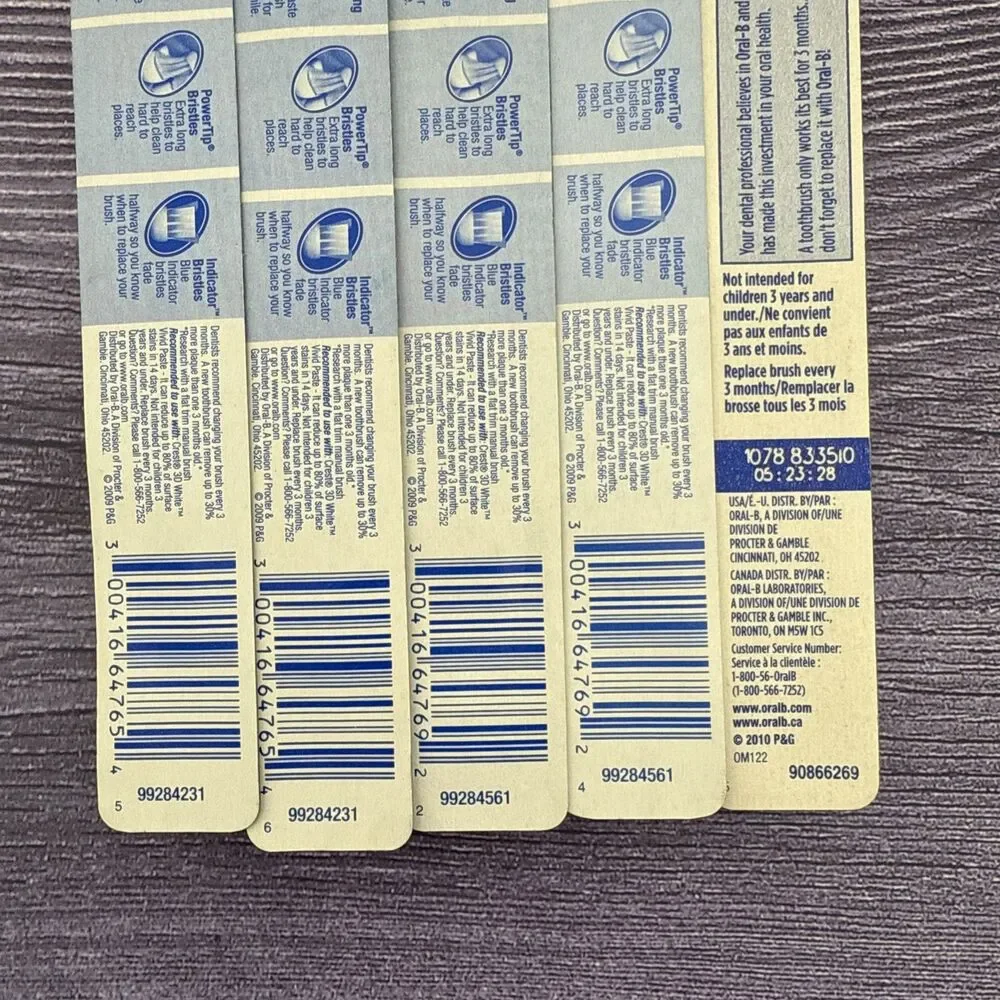 5 LOT Oral-B Advantage 3D White Vivid Toothbrush SOFT NOS 2009 P&G USA